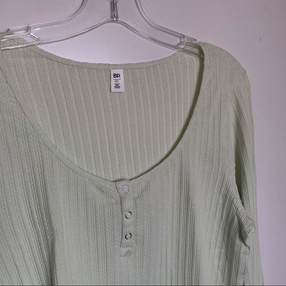 Nordstrom Y2K Style 2000s BP Henley Long Sleeves Crop Top  Size XL - Picture 4 of 6